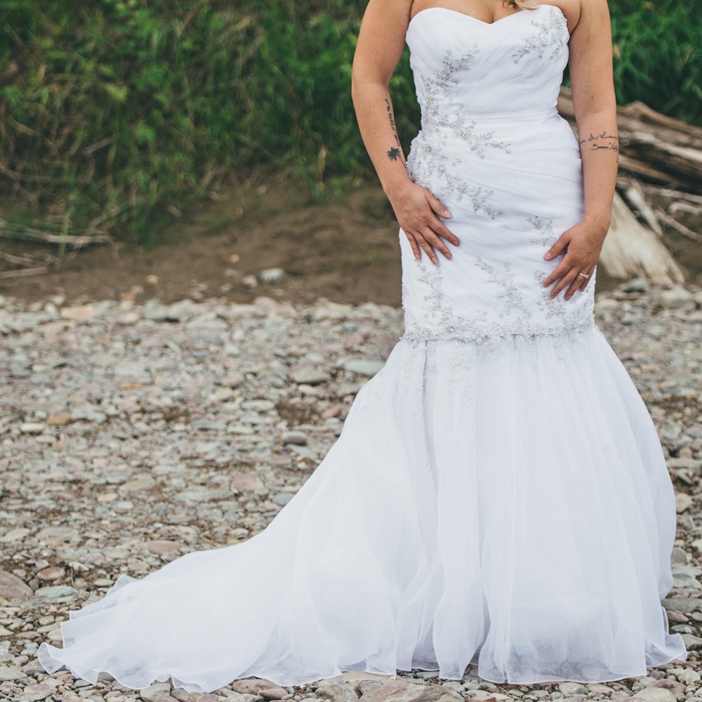 Gorgeous two piece wedding gown.